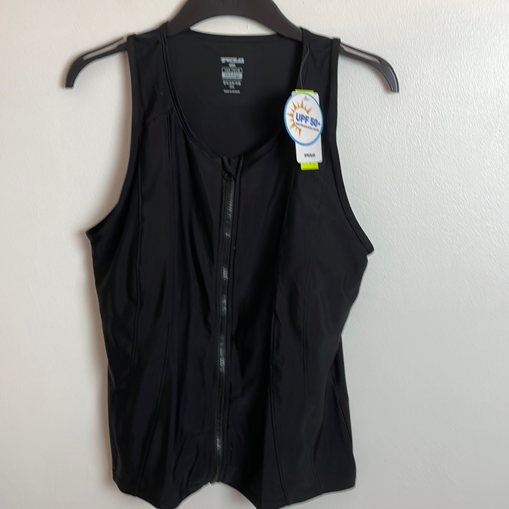 NWT Women’s TSLA Zip up Tank Top Built in Bra Color Black Size 2XL